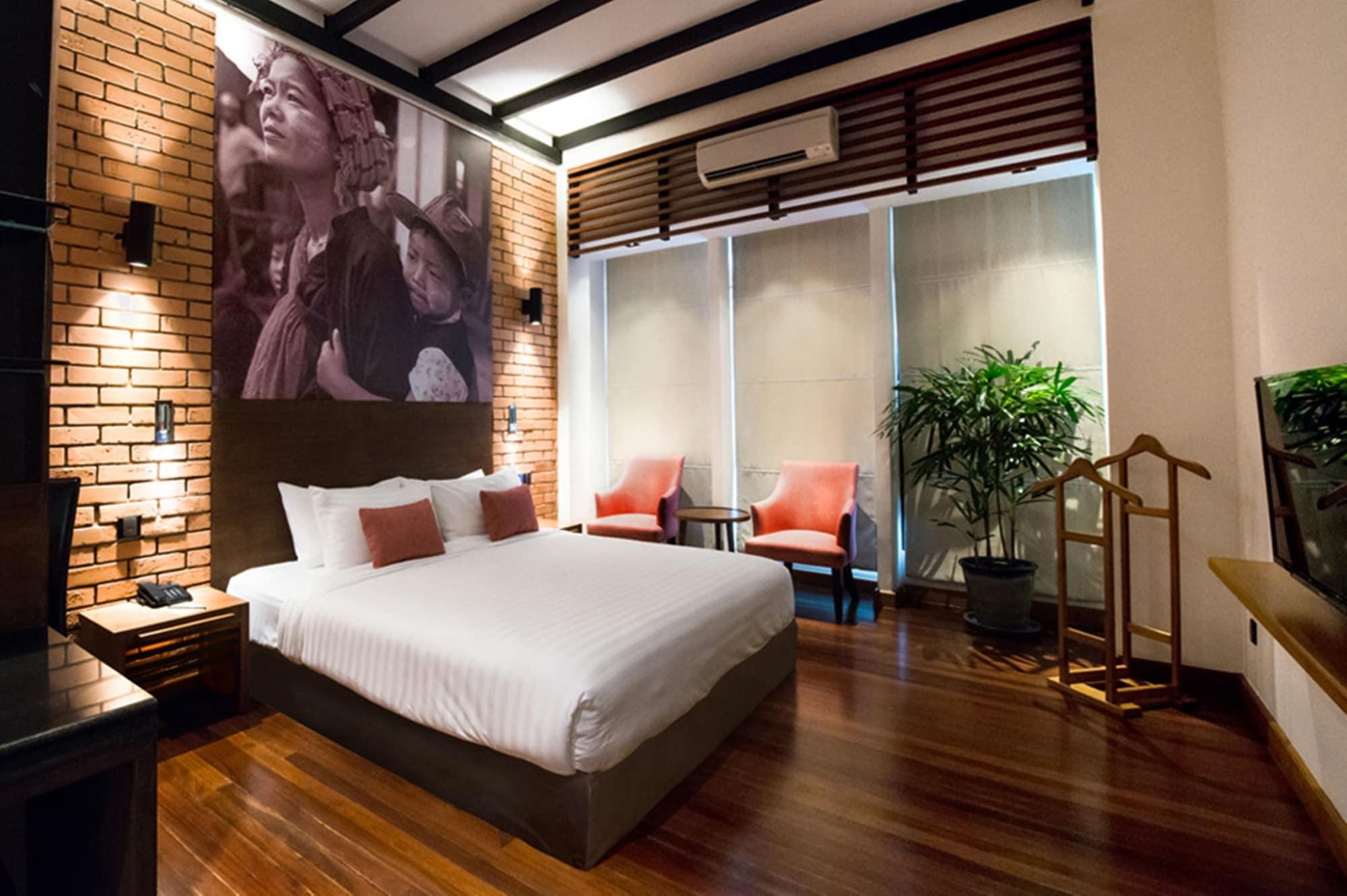 The Loft Hotel Downtown Янгон Экстерьер фото