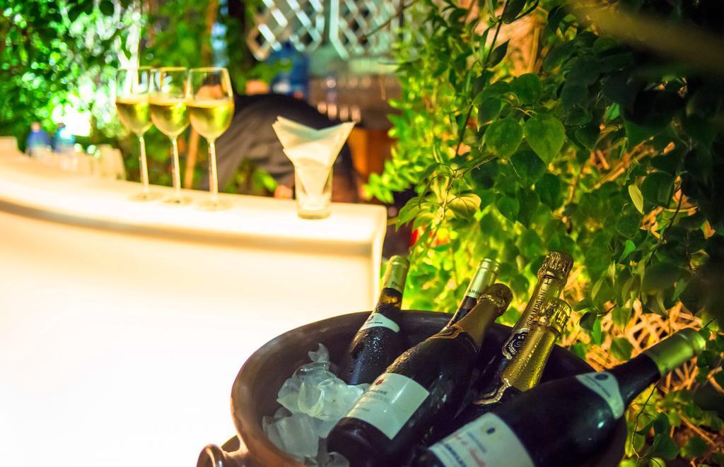 The Loft Hotel Downtown Янгон Экстерьер фото